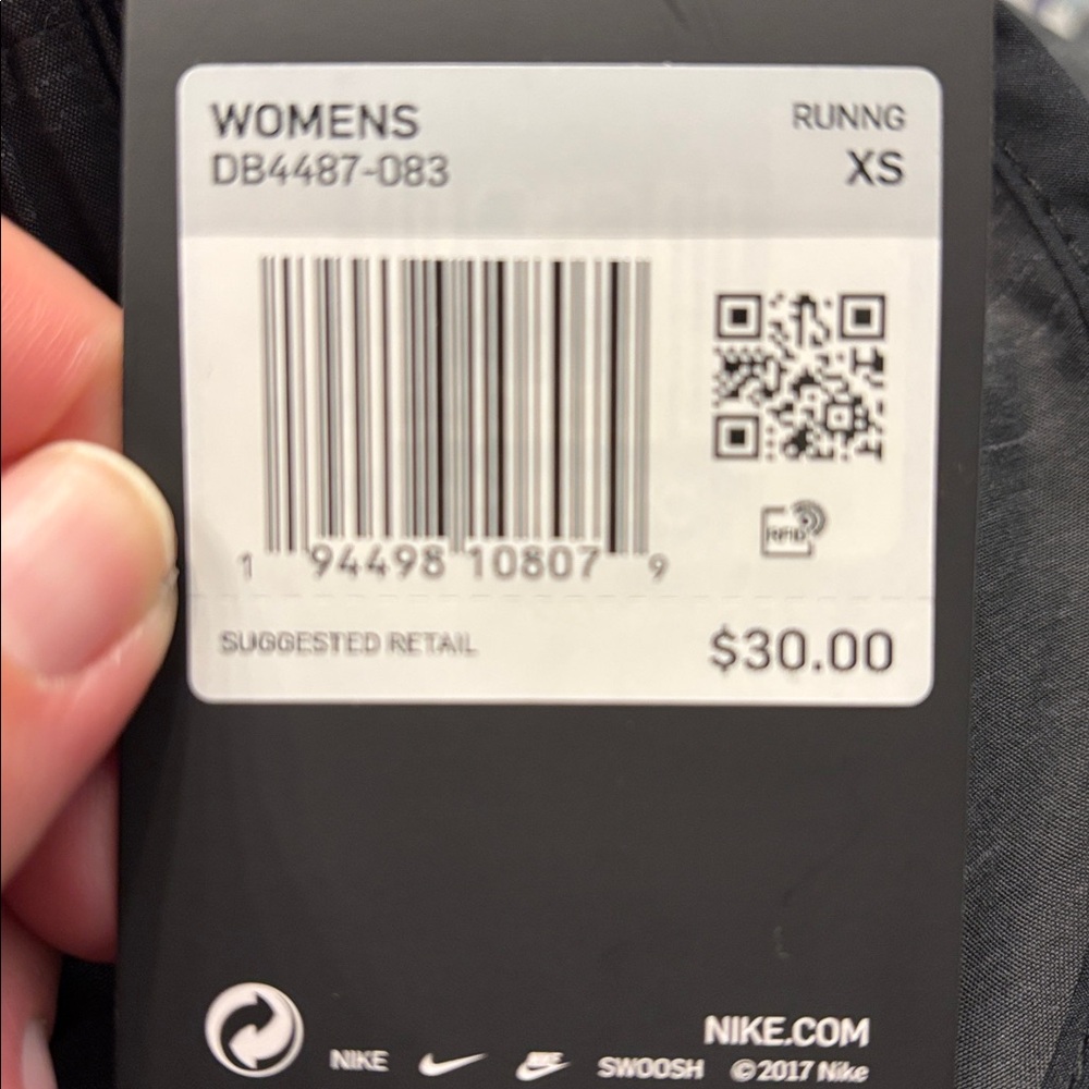 Nike Women’s Core Tempo Running Shorts in Heather Black, size XS, NWT - Picture 13 of 13